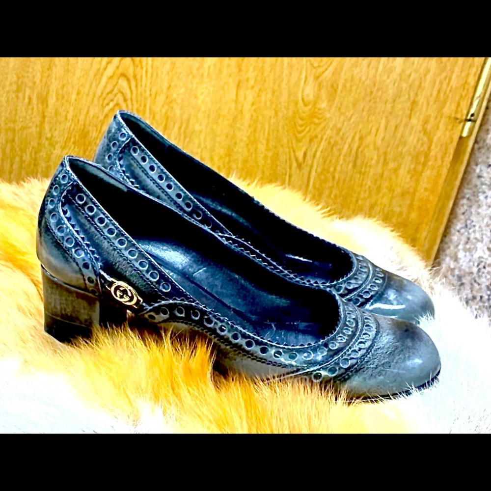 Gucci slides with small heel size 36